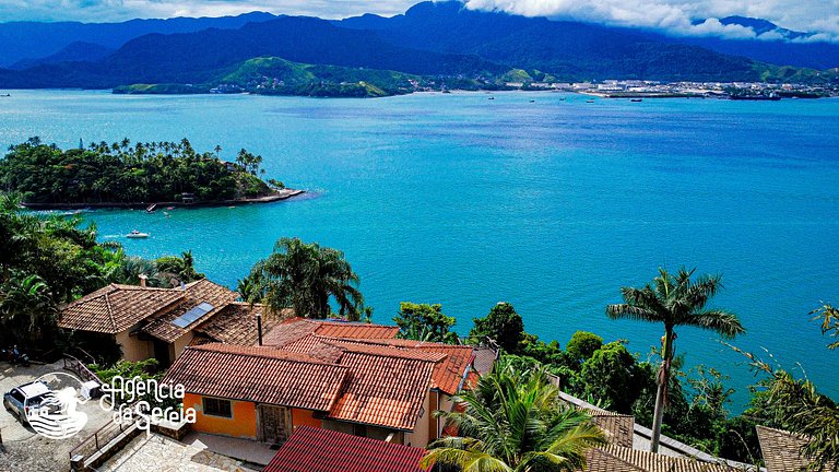 Casa com piscina e vista para a Ilha das Cabras