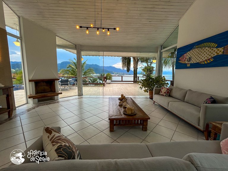 Casa com piscina e vista para a Ilha das Cabras