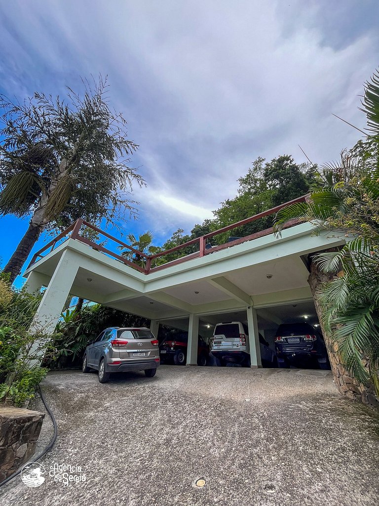 Casa com piscina e vista para a Ilha das Cabras