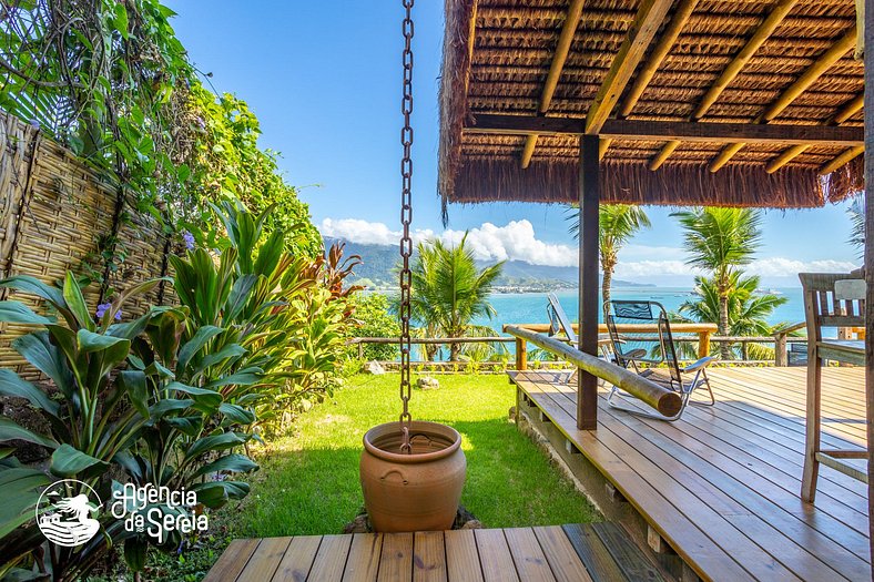 Casa em condomínio com vista para Ilha das Cabras