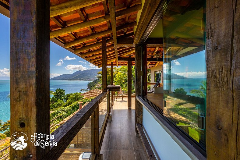 Casa em condomínio com vista para Ilha das Cabras