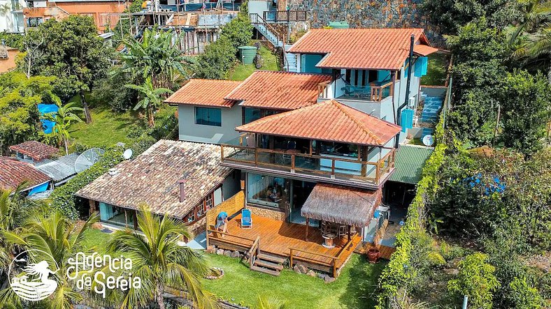 Casa em condomínio com vista para Ilha das Cabras