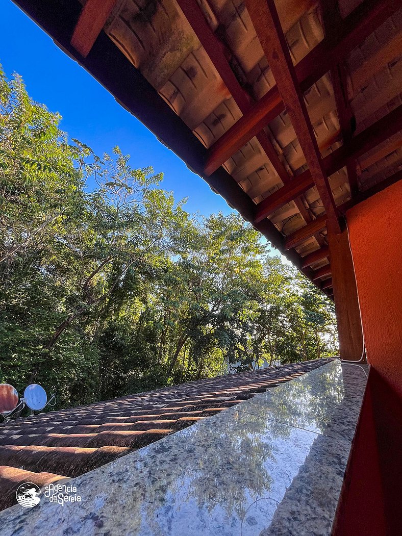 Casa em condomínio na parte sul de Ilhabela