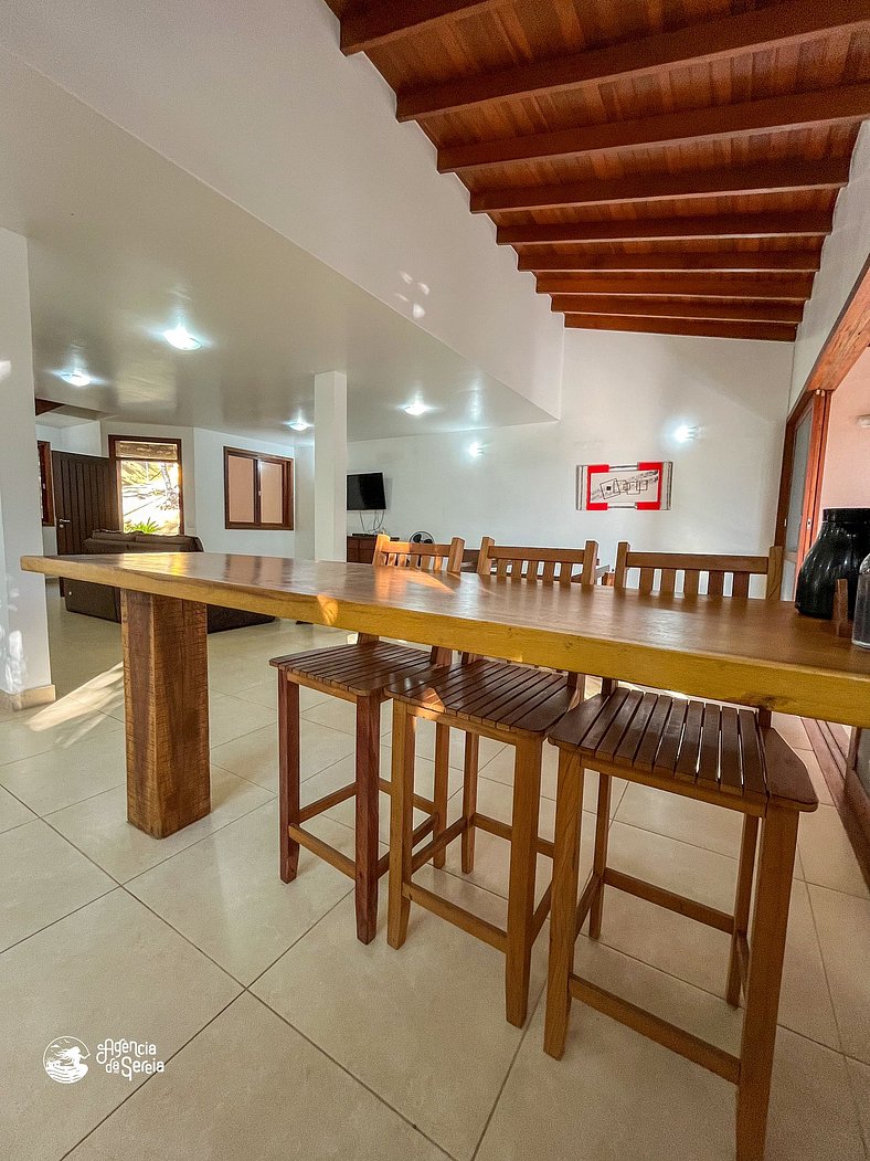 Casa espaçosa Ilhabela perto da praia das Conchas