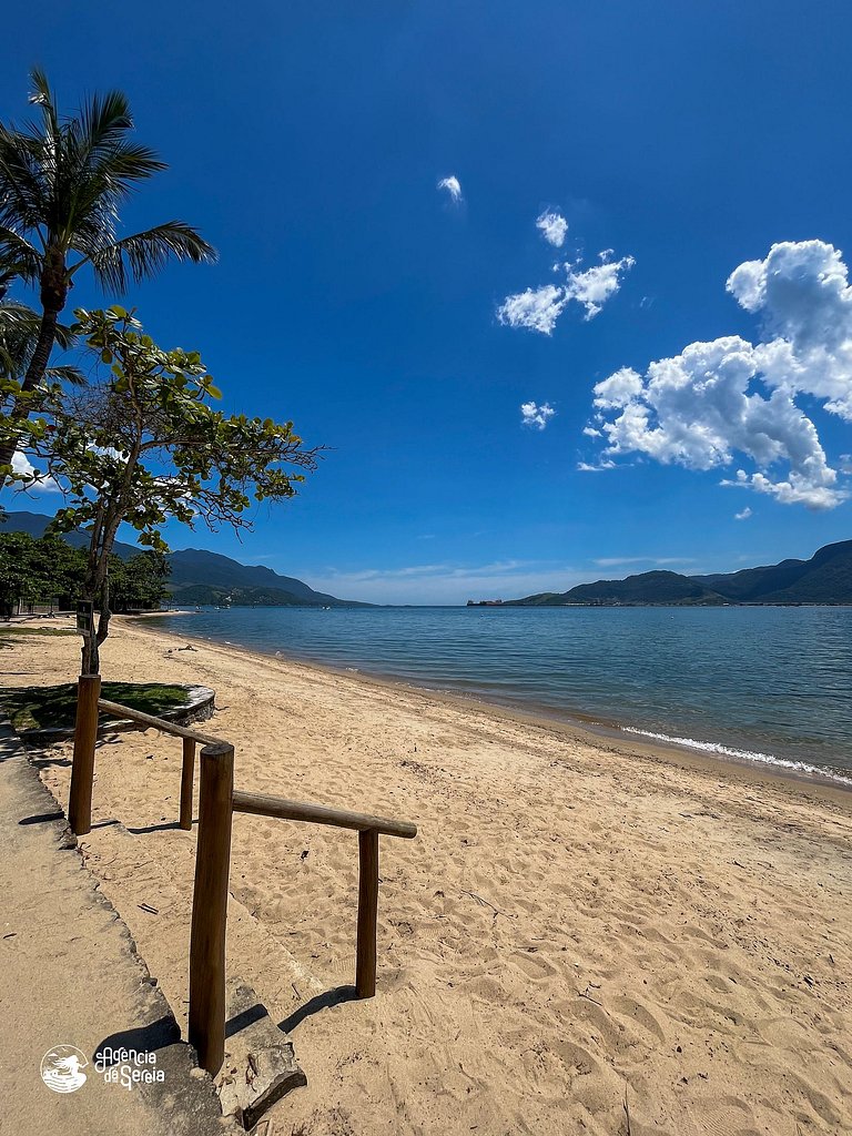 Casa Ilhabela c cachoeira no quintal e praia a 50m