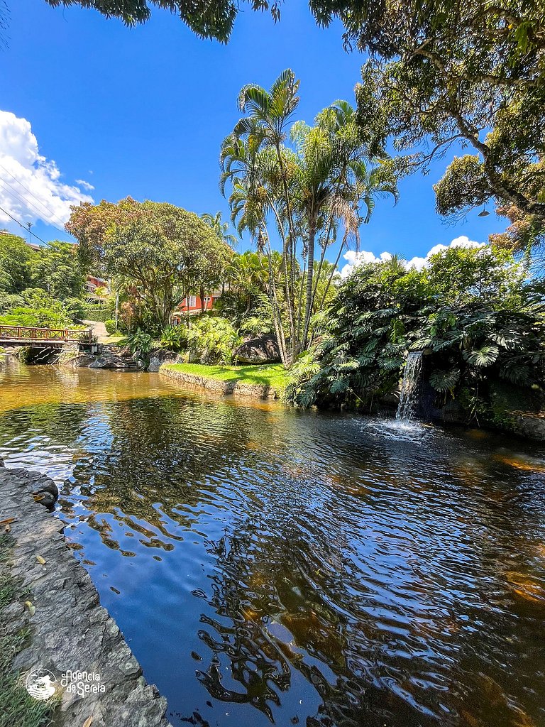 Casa Ilhabela c cachoeira no quintal e praia a 50m