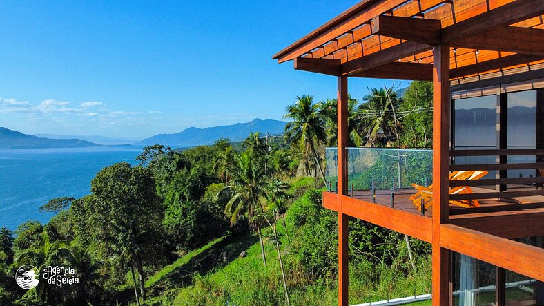 Casa moderna com vista mar panorâmica em Ilhabela