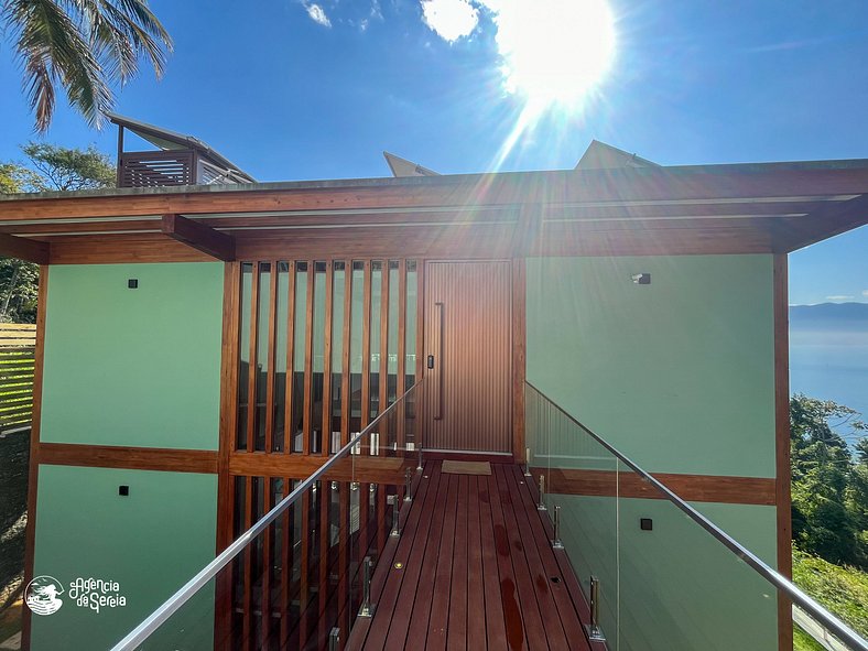 Casa moderna com vista mar panorâmica em Ilhabela