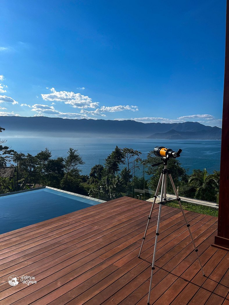 Casa moderna com vista mar panorâmica em Ilhabela