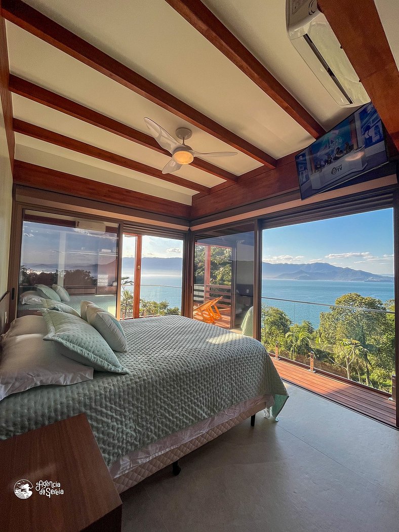 Casa moderna com vista mar panorâmica em Ilhabela