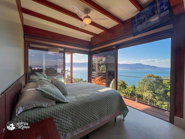 Casa moderna com vista mar panorâmica em Ilhabela