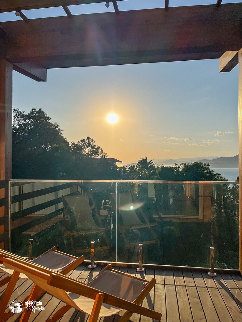 Casa moderna com vista mar panorâmica em Ilhabela