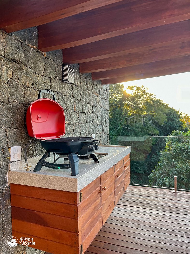 Casa moderna com vista mar panorâmica em Ilhabela