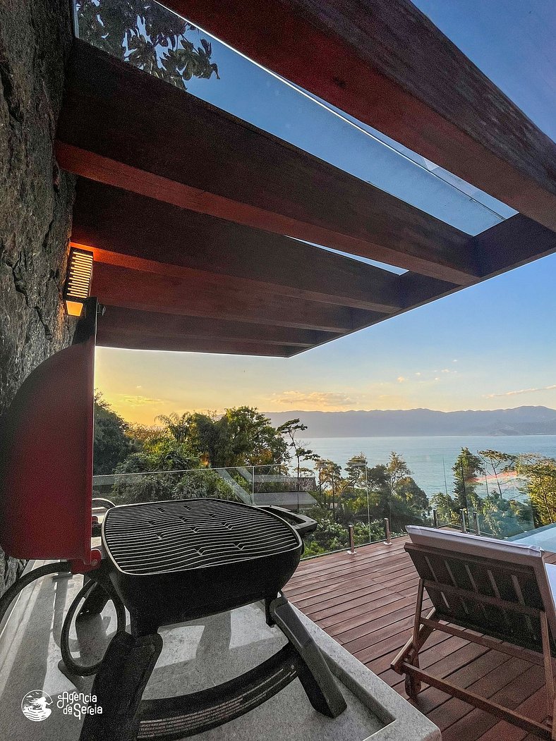 Casa moderna com vista mar panorâmica em Ilhabela