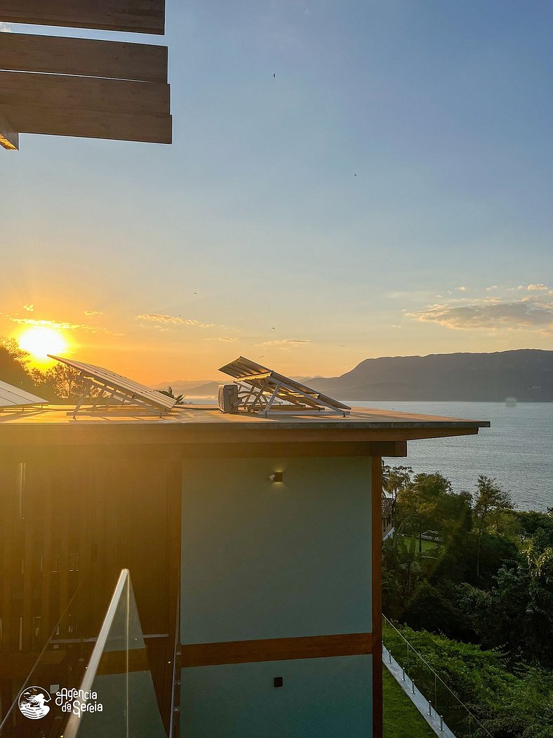 Casa moderna com vista mar panorâmica em Ilhabela