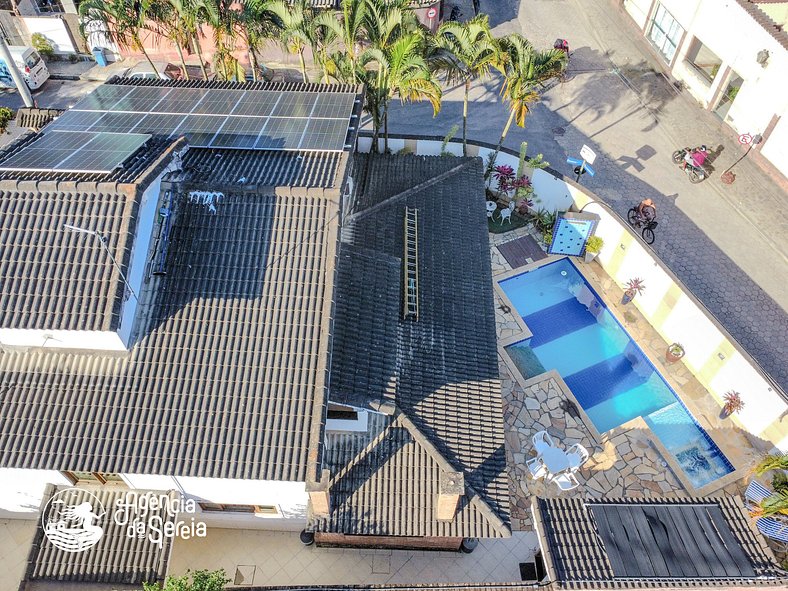 Espaçosa casa com piscina no Perequê, em Ilhabela