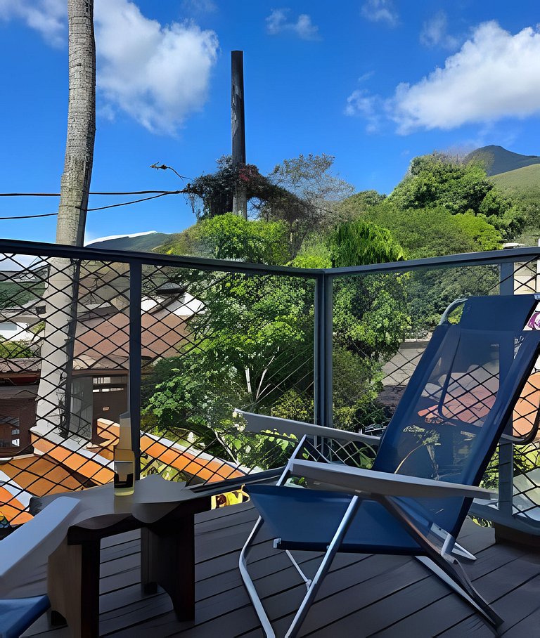 Ilhabela: casa com piscina a 150 metros da praia