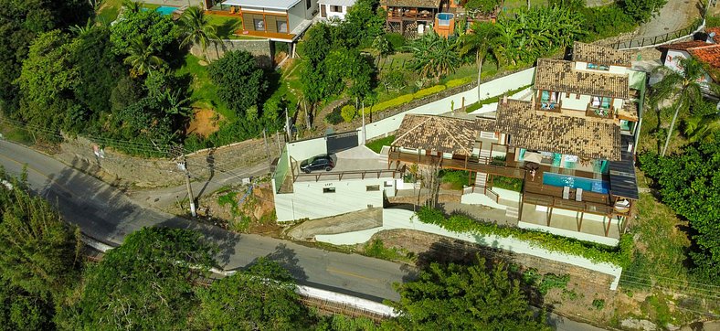 Linda casa c/ vista mar à 1km da Ilha das Cabras