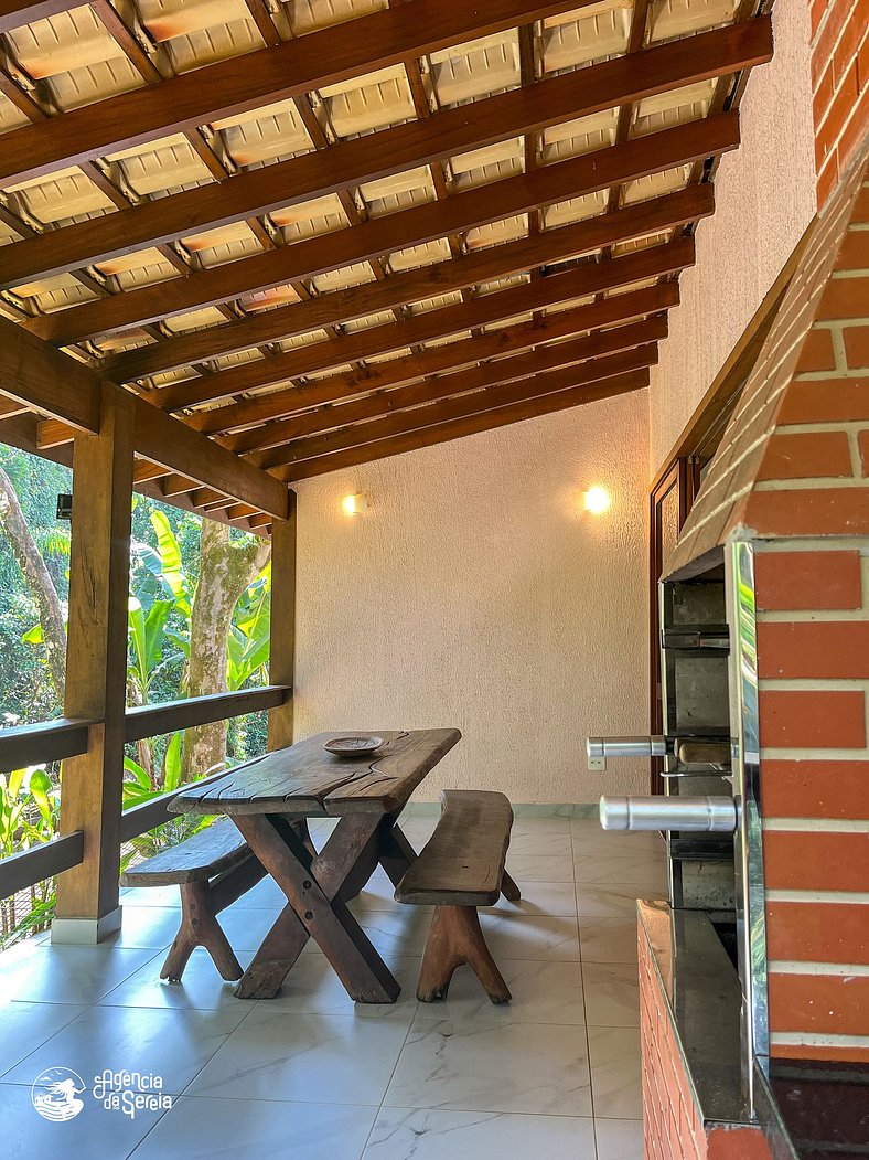 Linda casa perto da praia das Conchas em lhabela