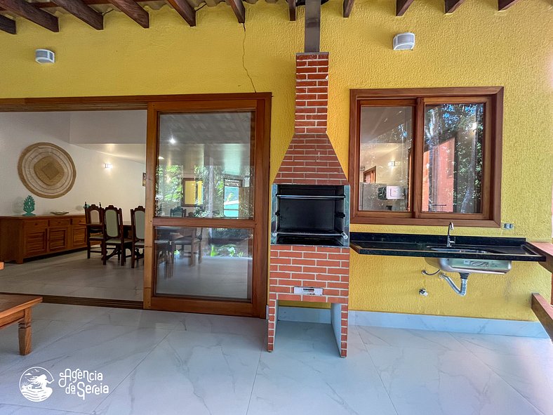 Linda casa perto da praia das Conchas em lhabela