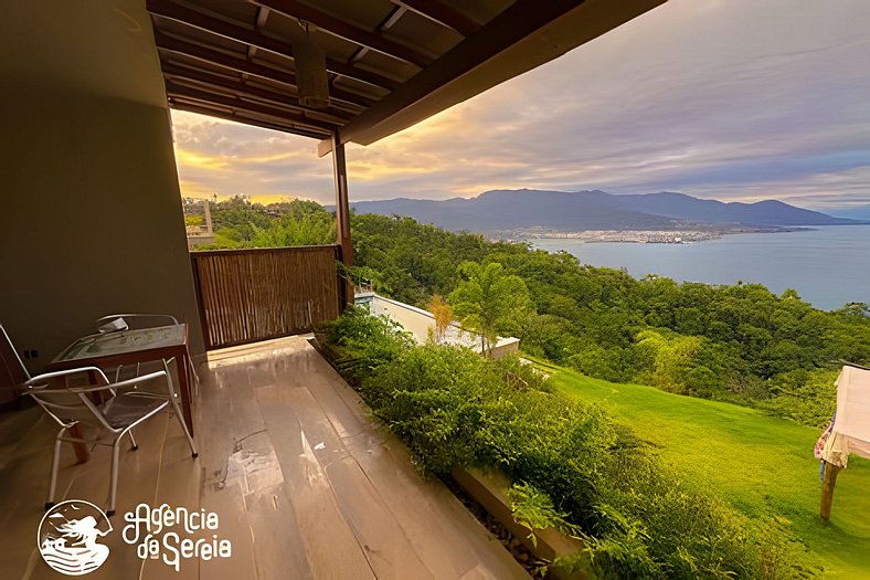 Lindo flat com vista e piscina à 2km da Balsa