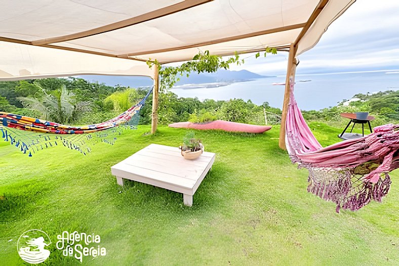 Lindo flat com vista e piscina à 2km da Balsa