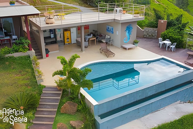 Lindo flat com vista e piscina à 2km da Balsa