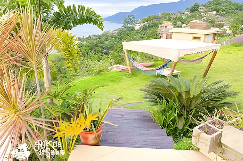 Lindo flat com vista e piscina à 2km da Balsa