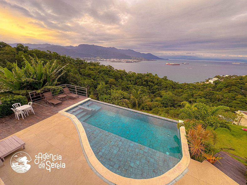 Lindo flat com vista e piscina à 2km da Balsa