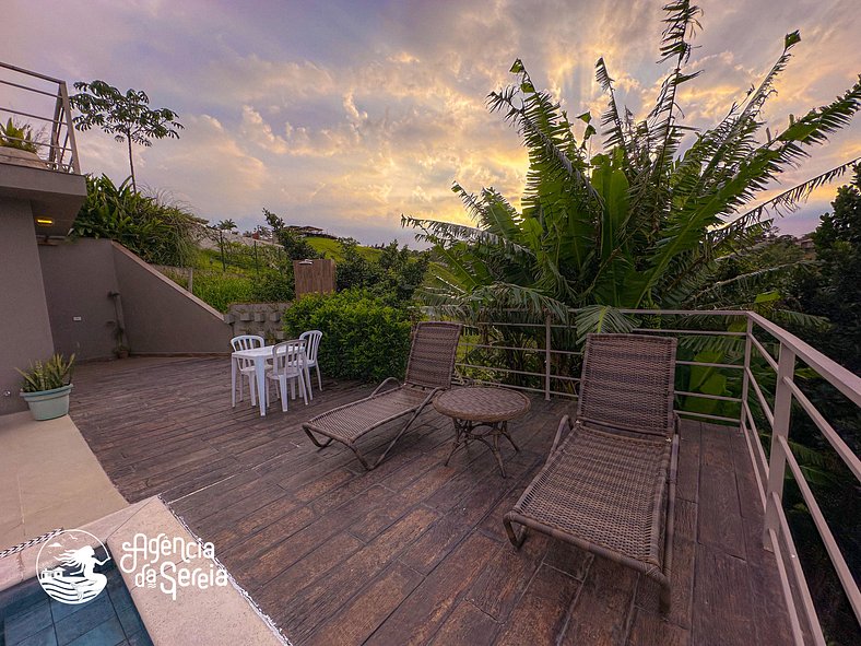 Lindo flat com vista e piscina à 2km da Balsa