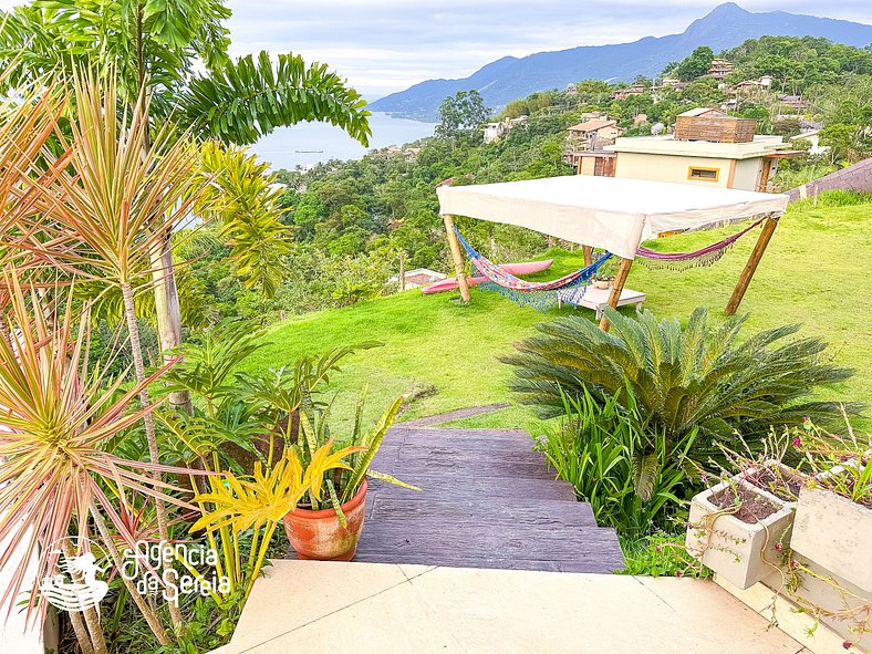 Lindo flat com vista e piscina à 2km da Balsa