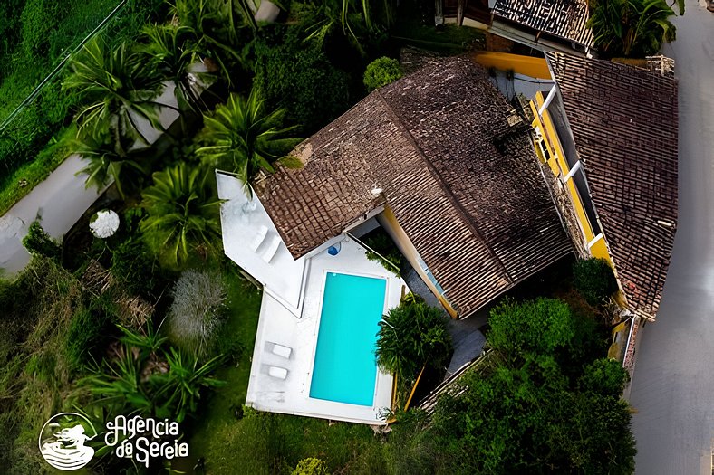 Paraíso com vista para o mar e piscina privativa